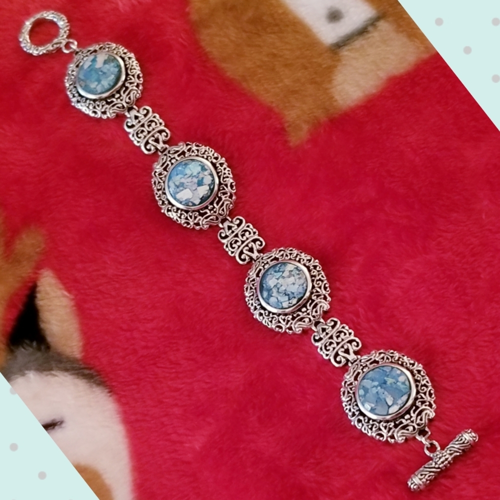 ORNATE ROMAN GLASS TOGGLE BRACELET